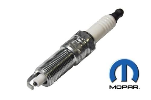 MOP-SP303917AC, Mopar Replacement Spark Plugs SP303917AC in UAE, Dubai. Condition - new. Price 80 AED. Photo, seller contacts | AUTO.AE