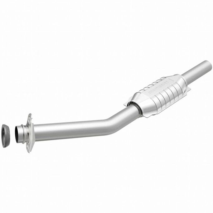 23273, MAGNAFLOW 23273 Catalytic Converter Direct-Fit Standard Grade for CHRYSLER Town & Country 1990-1991 في الإمارات العربية المتحدة, دبي. Condition - new. Price ⁦1,330 AED⁩. Photo, seller contacts | AUTO.AE