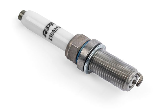 AXR-Z1003100, APR Iridium Pro Spark Plugs Z1003100 in UAE, Dubai. Condition - new. Price 160 AED. Photo, seller contacts | AUTO.AE