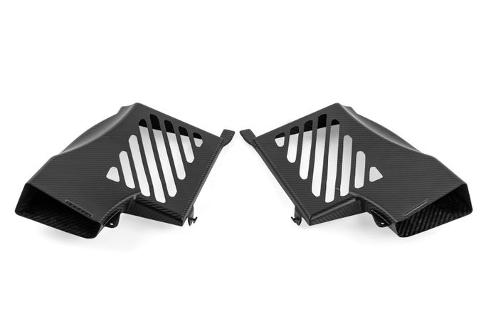 AXR-IC100030, APR Intercooler Ducts for 2020-2025 911 - IC100030 في الإمارات العربية المتحدة, دبي. Condition - new. Price 3,590 AED. Photo, seller contacts | AUTO.AE