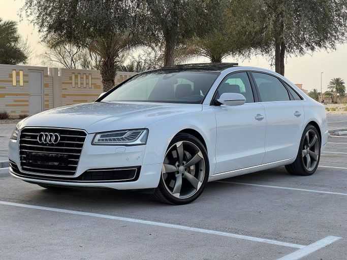 Used Audi A8 L 60 TFSI III (D4) Facelift, 4.0 l, 2015 in Abu Dhabi by Speed Car Motors, White color. GCC Specs | AUTO.AE