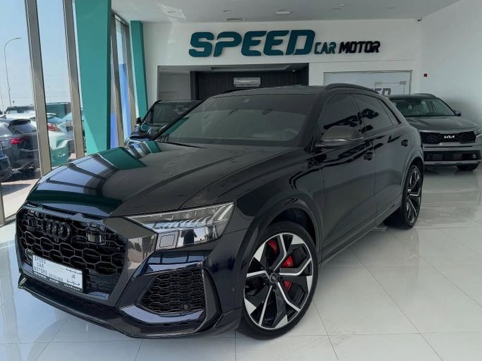 Подержанный Audi RS Q8 I, 4.0 л, 2021 в Абу-Даби от Speed Car Motors Черный цвет.  | AUTO.AE