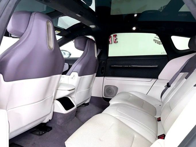 Used Avatr 12, 2024 in Abu Dhabi by Edition One Motors, White color. Chinese Specs | AUTO.AE