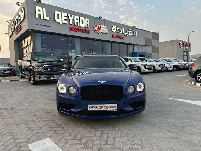 Used Bentley Flying Spur II, 6.0 l, 2017 in Abu Dhabi, Blue color.  | AUTO.AE