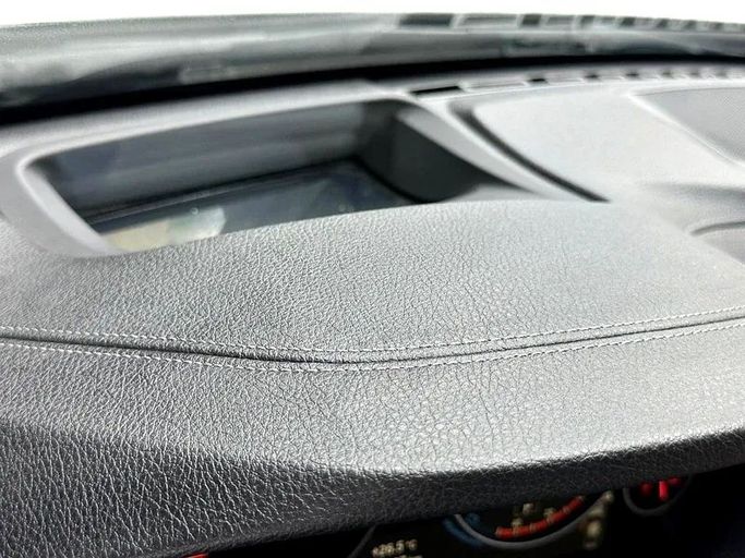 Used BMW 3 Series 330i xDrive VI (F3x) Facelift, 2.0 l, 2018 in Abu Dhabi by F1 Lebanon vehicle Trading, White color. American Specs | AUTO.AE