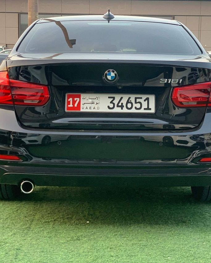 Used BMW 3 Series 318i VI (F3x) Facelift, 1.5 l, 2018 in Abu Dhabi by Al Fajr Automobile showroom, Black color. GCC Specs | AUTO.AE
