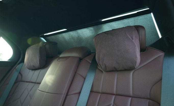 جديدة BMW 7 Series 740i سابعاً (G70), 3.0 l, 2025 في في أبو ظبي من Advantage Motors، اللون أسود. مواصفات الخليج | AUTO.AE