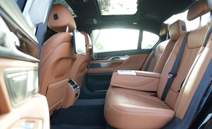 Used BMW 7 Series 730Li VI (G11/G12) Facelift, 0.1 l, 2022 in Abu Dhabi by Advantage Motors, Black color. GCC Specs | AUTO.AE