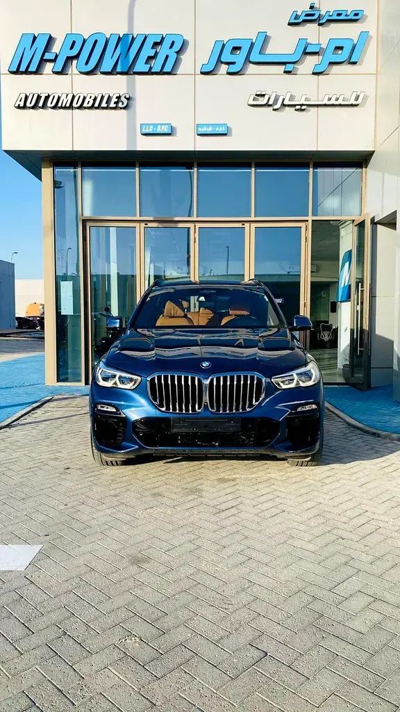 Подержанный BMW X5 40i xDrive IV (G05/G18), 3.0 л, 2022 в Абу-Даби от M Power Automobiles Синий цвет. GCC | AUTO.AE