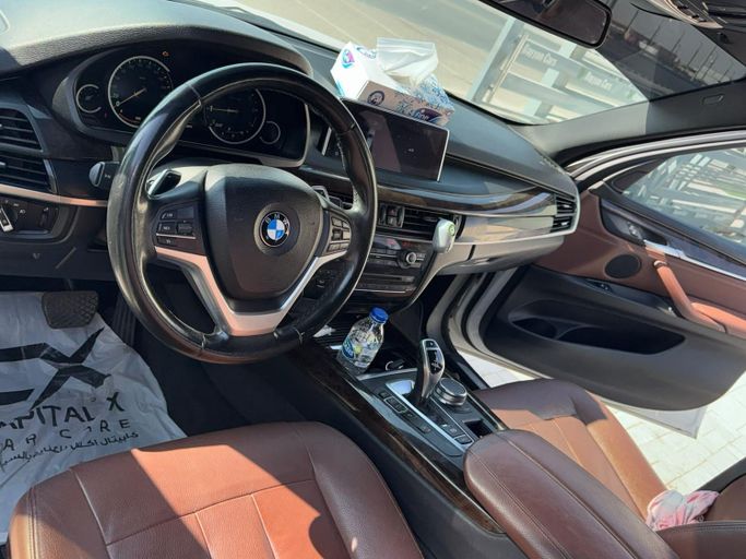 Used BMW X5 35i xDrive III (F15), 3.0 l, 2017 in UAE, Abu Dhabi, White color. GCC Specs | AUTO.AE | Listing #295657 — photo 12 of 12