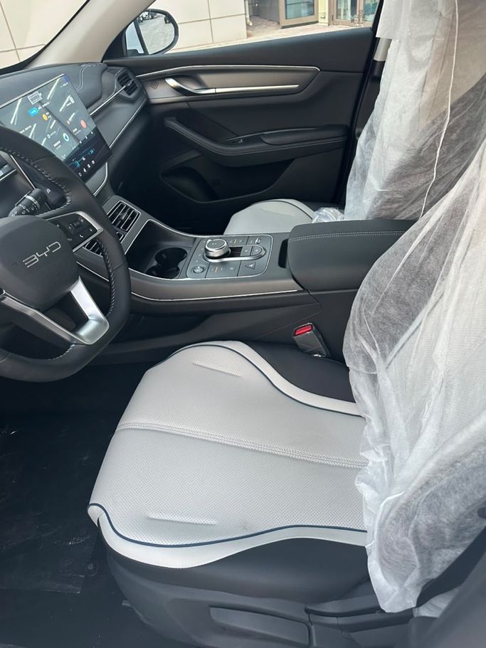 New BYD Destroyer 05, 1.5 l, 2025 in UAE, Abu Dhabi by Bin Faraj Automobile Showroom, White color. Chinese Specs | AUTO.AE | Listing #295611 — photo 10 of 12