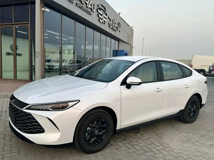 Новый BYD Qin DM-i II, 1.5 л, 2025 в ОАЭ, Абу-Даби от Bin Faraj Automobile Showroom Белый цвет. Китайская | AUTO.AE | Объявление #275544