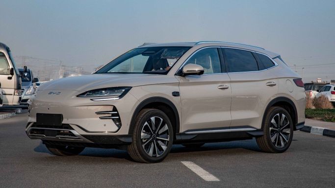 جديدة BYD Song Plus أنا فيس ليفت, 1.5 l, 2026 في في أبو ظبي من AL NOJOOM CARS، اللون أبيض.  | AUTO.AE | إعلان #258072