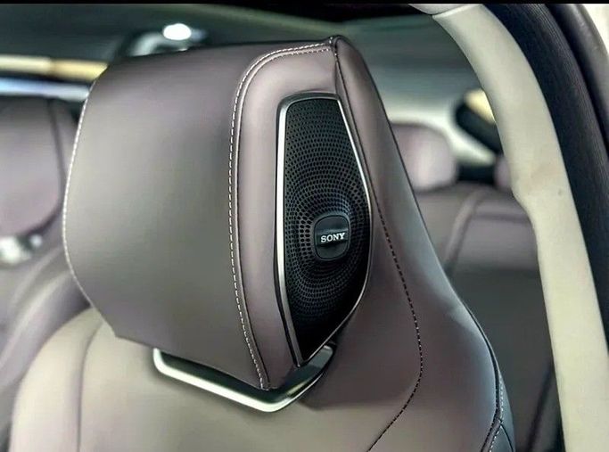 New Changan UNI-K, 2.0 l, 2023 in Abu Dhabi by Al Waleed Used Cars, Grey color. Other | AUTO.AE