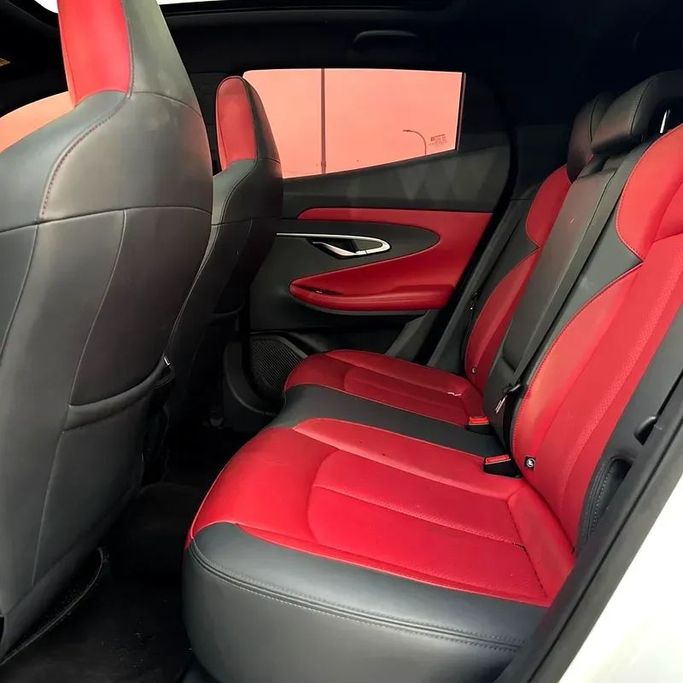 Подержанный Changan UNI-T I Рестайлинг, 1.5 л, 2024 в Абу-Даби от Emco car Белый цвет. GCC | AUTO.AE