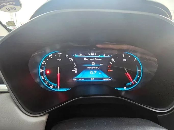 Подержанный Chevrolet Captiva II, 1.5 л, 2023 в Абу-Даби от Al Asad Automobile Showroom Серый цвет. GCC | AUTO.AE