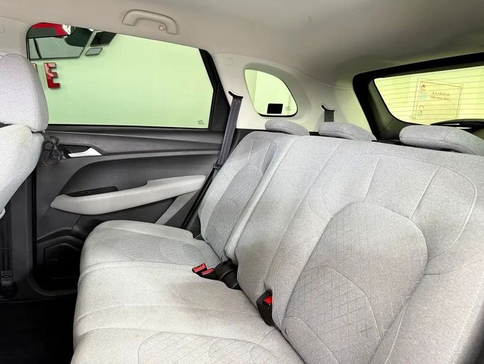 Used Chevrolet Captiva II, 1.5 l, 2024 in Abu Dhabi by Edition One Motors, Grey color. GCC Specs | AUTO.AE