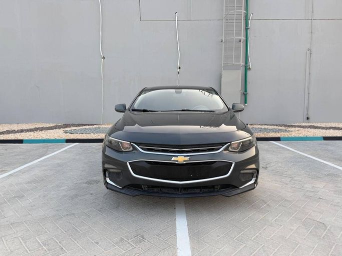 Used Chevrolet Malibu IX, 2.0 l, 2017 in Abu Dhabi by Al Bayan Motors, Grey color. GCC Specs | AUTO.AE