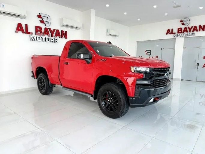 Подержанный Chevrolet Silverado IV (T1XX), 6.2 л, 2019 в Абу-Даби от Al Bayan Motors Красный цвет. GCC | AUTO.AE