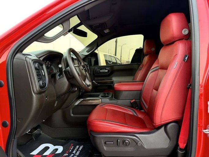 Подержанный Chevrolet Silverado IV (T1XX), 6.2 л, 2019 в Абу-Даби от Al Bayan Motors Красный цвет. GCC | AUTO.AE