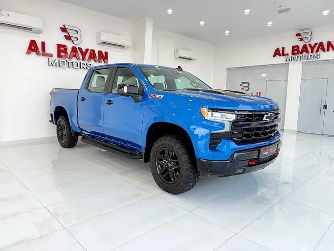 Used Chevrolet Silverado IV (T1XX), 6.2 l, 2022 in Abu Dhabi by Al Bayan Motors, Blue color. GCC Specs | AUTO.AE
