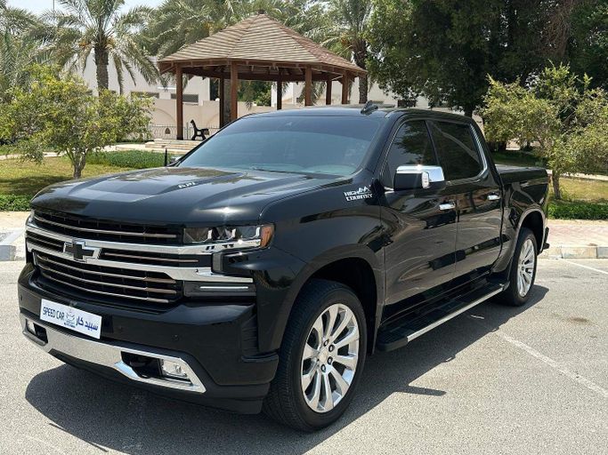 Used Chevrolet Silverado IV (T1XX), 6.2 l, 2020 in Abu Dhabi by Speed Car Motors, Black color. GCC Specs | AUTO.AE