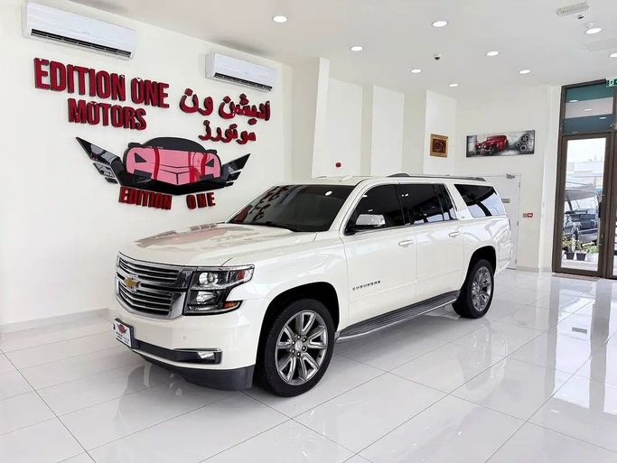 Used Chevrolet Suburban XI, 5.3 l, 2015 in Abu Dhabi by Edition One Motors, White color. GCC Specs | AUTO.AE