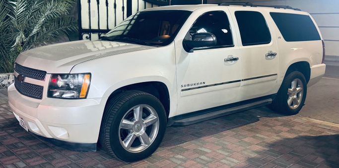 مستعملة Chevrolet Suburban X, 6.0 l, 2011 في في أبو ظبي، اللون أبيض. مواصفات الخليج | AUTO.AE | إعلان #249699