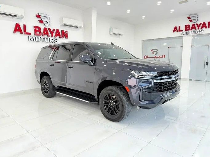 Used Chevrolet Tahoe V, 5.3 l, 2023 in Abu Dhabi by Al Bayan Motors, Grey color. GCC Specs | AUTO.AE