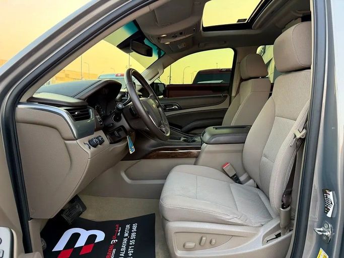 Used Chevrolet Tahoe IV, 5.3 l, 2017 in Abu Dhabi by Al Bayan Motors, Grey color. GCC Specs | AUTO.AE