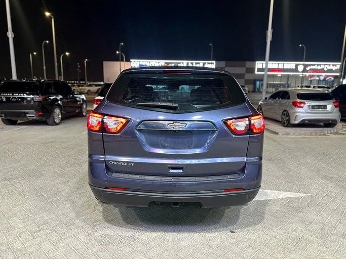 Подержанный Chevrolet Traverse Dual Exhaust I Рестайлинг, 3.6 л, 2014 в Абу-Даби от Al Ramz Motors Синий цвет. GCC | AUTO.AE