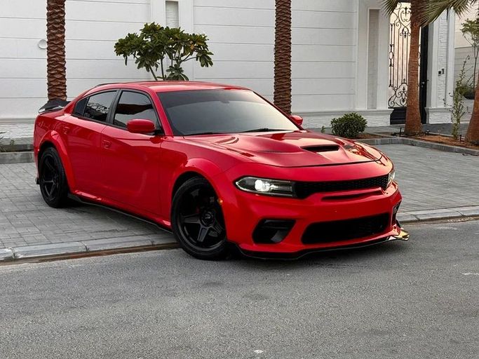 Used Dodge Charger SXT VII (LD) Facelift, 3.6 l, 2019 in Abu Dhabi by F1 Lebanon vehicle Trading, Red color. GCC Specs | AUTO.AE