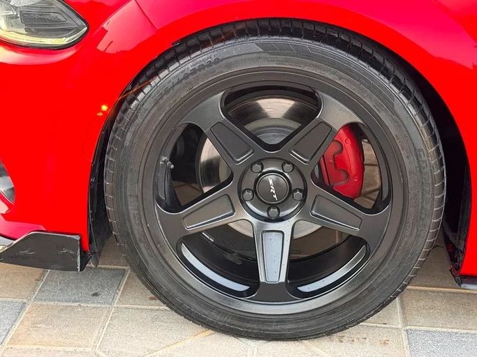 Used Dodge Charger SXT VII (LD) Facelift, 3.6 l, 2019 in Abu Dhabi by F1 Lebanon vehicle Trading, Red color. GCC Specs | AUTO.AE