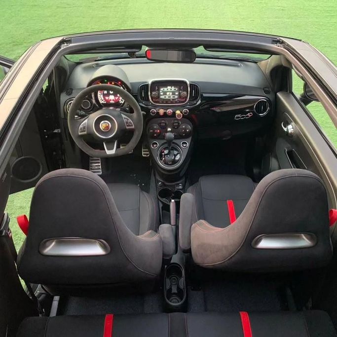 Used Fiat 500 II Facelift, 1.2 l, 2015 in Abu Dhabi by Al Fajr Automobile showroom, Black color. American Specs | AUTO.AE