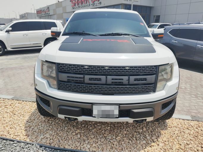 Подержанный Ford F-150 XII, 6.1 л, 2014 в ОАЭ, Абу-Даби от The Shark Automobile Showroom Белый цвет. GCC | AUTO.AE | Объявление #278877