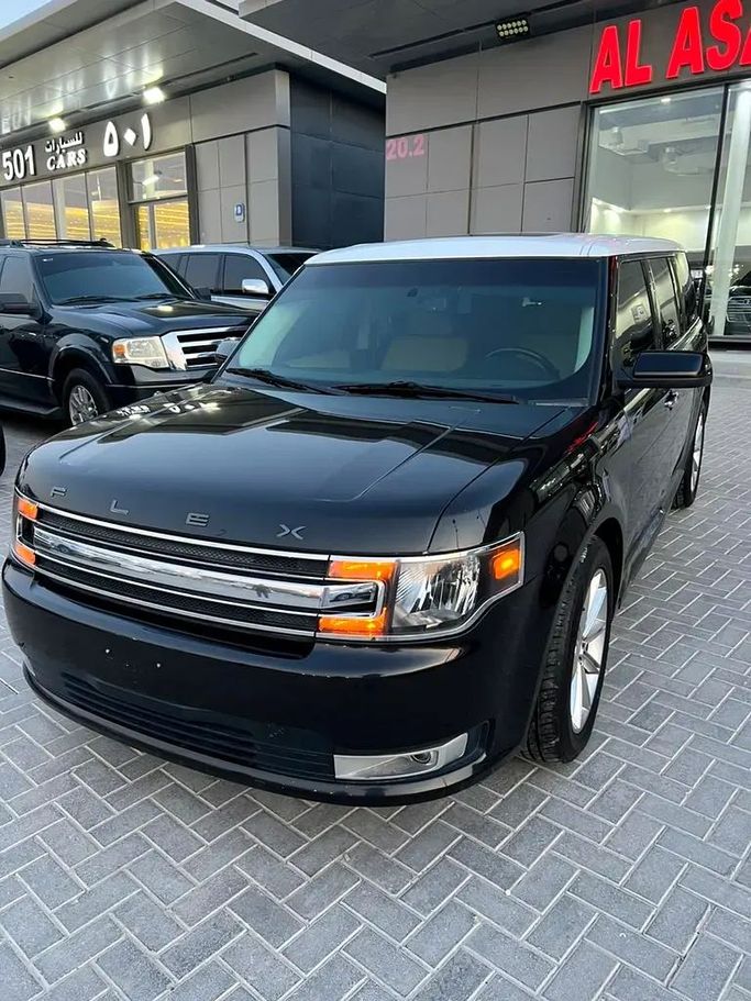 Used Ford Flex I Facelift, 3.5 l, 2015 in Abu Dhabi by Al Asad Automobile Showroom, Black color. GCC Specs | AUTO.AE