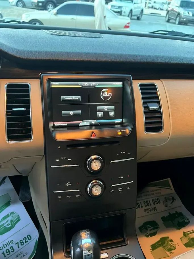 Used Ford Flex I Facelift, 3.5 l, 2015 in Abu Dhabi by Al Asad Automobile Showroom, Black color. GCC Specs | AUTO.AE