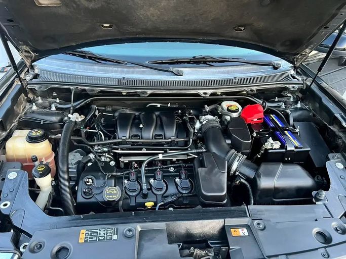 Used Ford Flex I Facelift, 3.5 l, 2015 in Abu Dhabi by Al Asad Automobile Showroom, Black color. GCC Specs | AUTO.AE