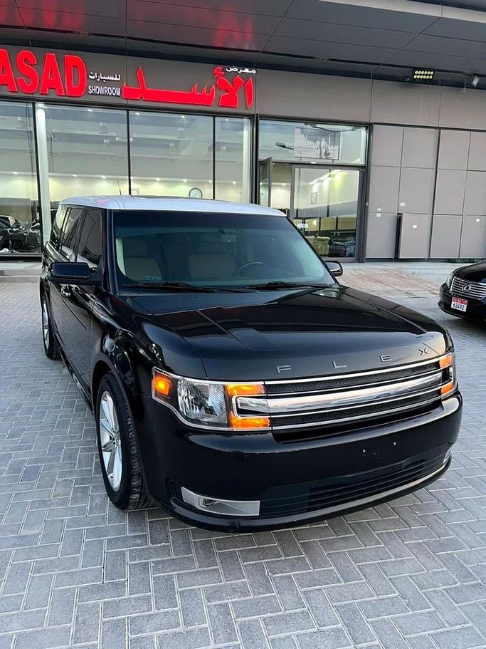 Used Ford Flex I Facelift, 3.5 l, 2015 in Abu Dhabi by Al Asad Automobile Showroom, Black color. GCC Specs | AUTO.AE