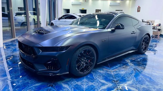 Подержанный Ford Mustang GT Performance VII, 5.0 л, 2024 в ОАЭ, Абу-Даби от Al Fateh Used Automobiles Showroom Черный цвет. GCC | AUTO.AE | Объявление #274299