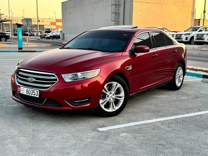 مستعملة Ford Taurus فيس ليفت السادس, 3.5 l, 2018 في في الإمارات, أبوظبي من F1 Lebanon vehicle Trading، اللون أحمر. المواصفات الأمريكية | AUTO.AE | إعلان #275667