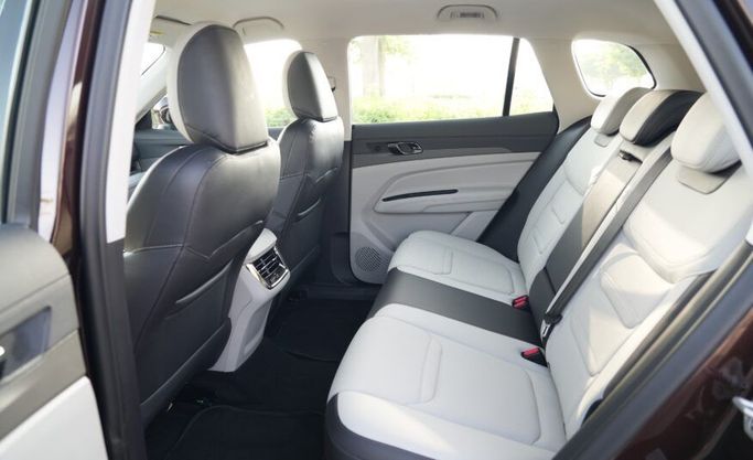 مستعملة Ford Territory CX743MCA, 1.8 l, 2024 في في أبو ظبي من Advantage Motors، اللون بني. مواصفات الخليج | AUTO.AE