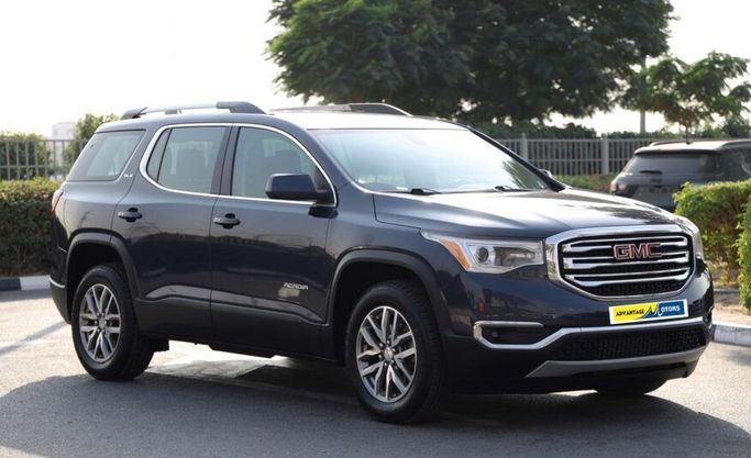 Used GMC Acadia II, 3.6 l, 2018 in Abu Dhabi by Advantage Motors, Navy Blue color. GCC Specs | AUTO.AE