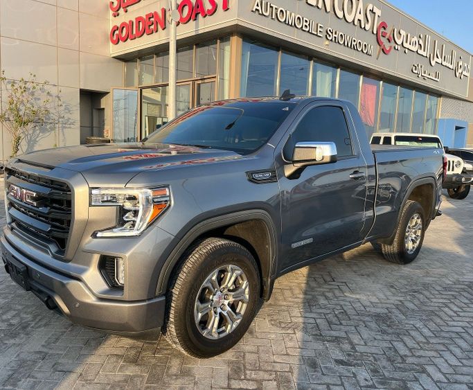 Подержанный GMC Sierra IV, 6.2 л, 2021 в Абу-Даби от Golden coast automobile showroom Серый цвет.  | AUTO.AE