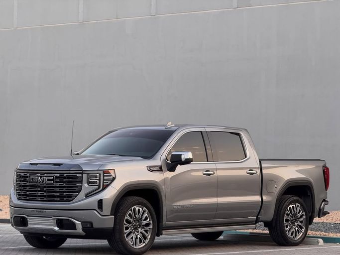 مستعملة GMC Sierra فيس ليفت IV, 5.3 l, 2024 في في أبو ظبي من Deals On Wheels Motors Cars Showroom، اللون فضي. مواصفات الخليج | AUTO.AE | إعلان #270295