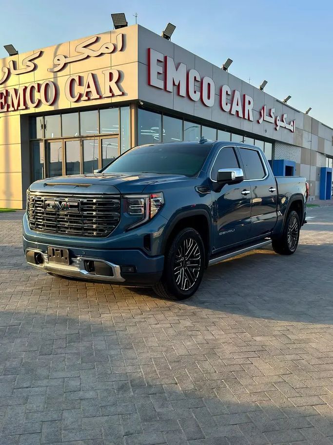 مستعملة GMC Sierra فيس ليفت IV, 6.2 l, 2024 في في الإمارات, أبوظبي من Emco car، اللون أزرق. مواصفات الخليج | AUTO.AE | إعلان #277299