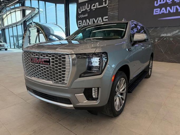 Новый GMC Yukon V, 6.2 л, 2024 в Абу-Даби от Baniyas Cars Abu Dhabi Серебристый цвет. GCC | AUTO.AE