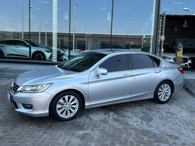 Used Honda Accord IX Facelift (CIS), 3.0 l, 2014 in Abu Dhabi by Speed Car Motors, Grey color.  | AUTO.AE