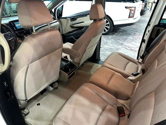 Used Honda Odyssey V Facelift, 2.4 l, 2019 in Abu Dhabi by Al Ramz Motors, White color. GCC Specs | AUTO.AE