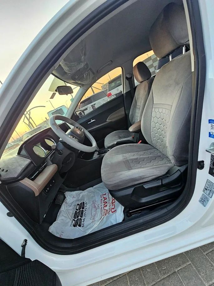 Used Hyundai Accent VI (BN7), 1.5 l, 2024 in Abu Dhabi by Al Asad Automobile Showroom, White color. GCC Specs | AUTO.AE